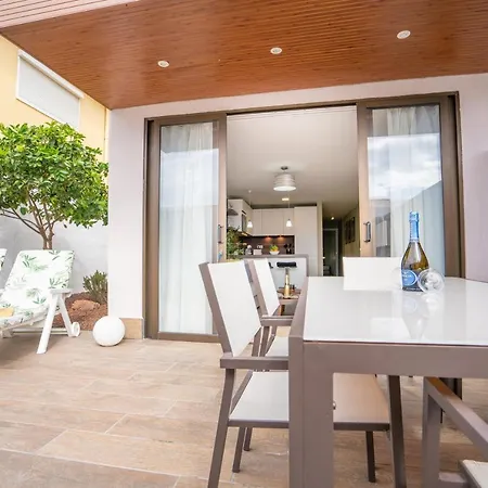 Вилла La Laja With 5 Bedrooms And Sea View