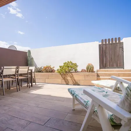 Вилла La Laja With 5 Bedrooms And Sea View
